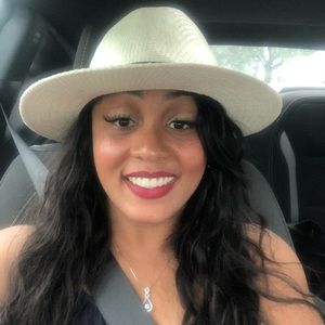 Meet your Posher, Brandy